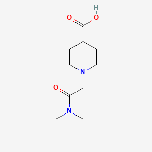 molecular formula C12H22N2O3 B1486424 1-[(二乙基氨基羰基)甲基]哌啶-4-羧酸 CAS No. 1156269-83-8