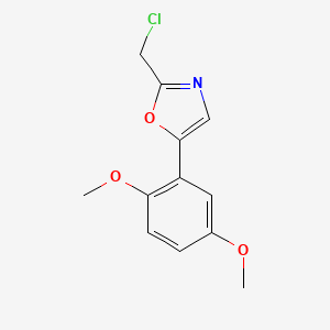 molecular formula C12H12ClNO3 B1486433 2-(Chloromethyl)-5-(2,5-dimethoxyphenyl)oxazole CAS No. 1094318-29-2