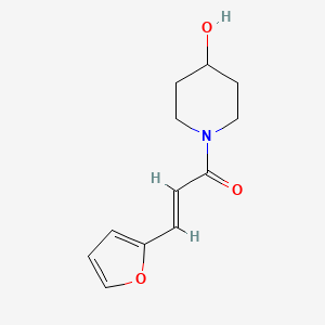 B1486549 (2E)-3-(furan-2-yl)-1-(4-hydroxypiperidin-1-yl)prop-2-en-1-one CAS No. 1158132-60-5