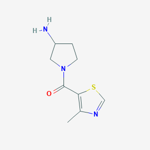 molecular formula C9H13N3OS B1488661 (3-Aminopyrrolidin-1-yl)(4-methylthiazol-5-yl)methanone CAS No. 1250698-57-7