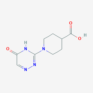 molecular formula C9H12N4O3 B1489696 1-(5-Oxo-4,5-dihydro-1,2,4-triazin-3-yl)piperidine-4-carboxylic acid CAS No. 1082545-96-7