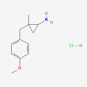 2-[(4-Methoxyphenyl)methyl]-2-methylcyclopropan-1-amine hydrochloride