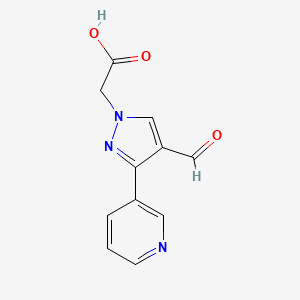 molecular formula C11H9N3O3 B1490990 2-(4-formyl-3-(pyridin-3-yl)-1H-pyrazol-1-yl)acetic acid CAS No. 2098090-43-6