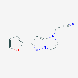 molecular formula C11H8N4O B1491510 2-(6-(furan-2-yl)-1H-imidazo[1,2-b]pyrazol-1-yl)acetonitrile CAS No. 2097969-50-9