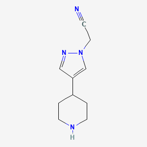 molecular formula C10H14N4 B1492314 2-[4-(piperidin-4-yl)-1H-pyrazol-1-yl]acetonitrile CAS No. 2092531-59-2