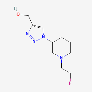molecular formula C10H17FN4O B1492528 (1-(1-(2-fluoroethyl)piperidin-3-yl)-1H-1,2,3-triazol-4-yl)methanol CAS No. 2097977-87-0