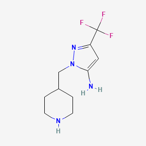 molecular formula C10H15F3N4 B1492821 1-(piperidin-4-ylmethyl)-3-(trifluoromethyl)-1H-pyrazol-5-amine CAS No. 2098019-47-5