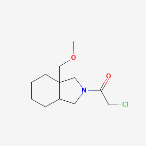 molecular formula C12H20ClNO2 B1493218 2-chloro-1-(3a-(methoxymethyl)octahydro-2H-isoindol-2-yl)ethan-1-one CAS No. 2098133-65-2