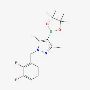molecular formula C18H23BF2N2O2 B1493604 1-(2,3-Difluorobenzyl)-3,5-dimethyl-4-(4,4,5,5-tetramethyl-[1,3,2]dioxaborolan-2-yl)-1H-pyrazole CAS No. 2246773-50-0