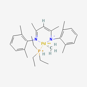 molecular formula C28H44N2PPd+ B1495429 N,N'-[Bis(2,6-dimethylphenyl)-1,3-dimethyl-1,3-propanediylidene](methyl) (triethylphosphine)palladium(II) 