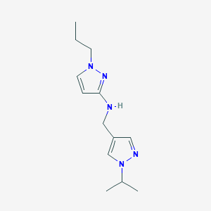 molecular formula C13H21N5 B15050456 N-{[1-(propan-2-yl)-1H-pyrazol-4-yl]methyl}-1-propyl-1H-pyrazol-3-amine 