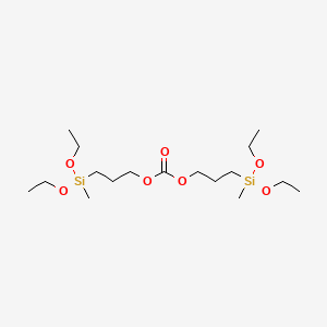molecular formula C17H38O7Si2 B1505727 Carbonic acid bis[3-[methyldiethoxysilyl]propyl] ester 