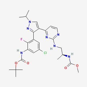 molecular formula C26H33ClFN7O4 B15062329 methyl (S)-(1-((4-(3-(3-((tert-Butoxycarbonyl)amino)-5-chloro-2-fluorophenyl)-1-isopropyl-1H-pyrazol-4-yl)pyrimidin-2-yl)amino)propan-2-yl)carbamate 