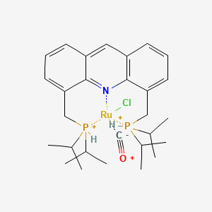 molecular formula C28H41ClNOP2Ru+2 B1508046 carbon monoxide;chlororuthenium;[5-[di(propan-2-yl)phosphaniumylmethyl]acridin-4-yl]methyl-di(propan-2-yl)phosphanium 