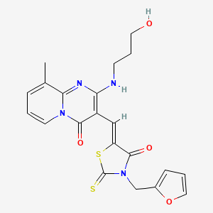 molecular formula C21H20N4O4S2 B15102908 3-{(Z)-[3-(furan-2-ylmethyl)-4-oxo-2-thioxo-1,3-thiazolidin-5-ylidene]methyl}-2-[(3-hydroxypropyl)amino]-9-methyl-4H-pyrido[1,2-a]pyrimidin-4-one 