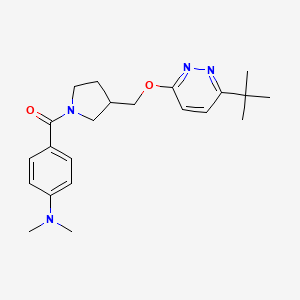 molecular formula C22H30N4O2 B15115929 4-(3-{[(6-tert-butylpyridazin-3-yl)oxy]methyl}pyrrolidine-1-carbonyl)-N,N-dimethylaniline 