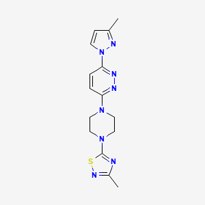 molecular formula C15H18N8S B15120880 3-[4-(3-methyl-1,2,4-thiadiazol-5-yl)piperazin-1-yl]-6-(3-methyl-1H-pyrazol-1-yl)pyridazine 