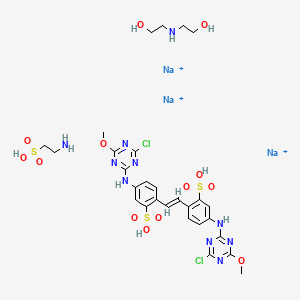 molecular formula C28H36Cl2N10Na3O13S3+3 B1515979 trisodium;2-aminoethanesulfonic acid;5-[(4-chloro-6-methoxy-1,3,5-triazin-2-yl)amino]-2-[(E)-2-[4-[(4-chloro-6-methoxy-1,3,5-triazin-2-yl)amino]-2-sulfophenyl]ethenyl]benzenesulfonic acid;2-(2-hydroxyethylamino)ethanol CAS No. 82640-05-9