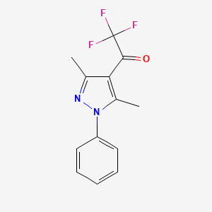 molecular formula C13H11F3N2O B1525824 1-(3,5-dimethyl-1-phenyl-1H-pyrazol-4-yl)-2,2,2-trifluoroethan-1-one CAS No. 1354954-37-2