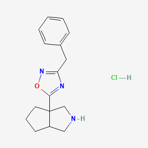 molecular formula C16H20ClN3O B15259531 3-Benzyl-5-{octahydrocyclopenta[c]pyrrol-3a-yl}-1,2,4-oxadiazole hydrochloride 