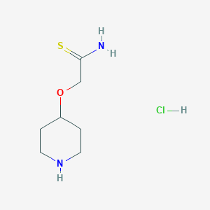 molecular formula C7H15ClN2OS B15261527 2-(Piperidin-4-yloxy)ethanethioamide hydrochloride 