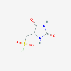 molecular formula C4H5ClN2O4S B15265843 (2,5-Dioxoimidazolidin-4-yl)methanesulfonyl chloride 
