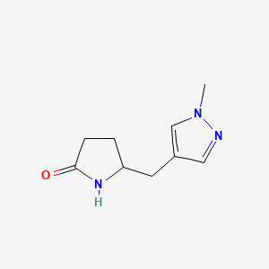 molecular formula C9H13N3O B15270572 5-[(1-methyl-1H-pyrazol-4-yl)methyl]pyrrolidin-2-one 