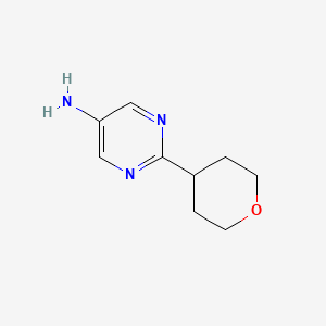 B1527460 2-(tetrahydro-2H-pyran-4-yl)pyrimidin-5-amine CAS No. 1248691-42-0