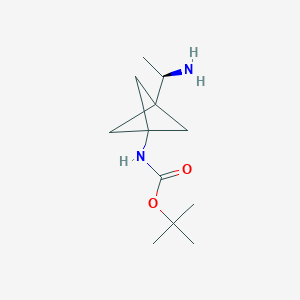 molecular formula C12H22N2O2 B15275938 tert-Butyl (R)-(3-(1-aminoethyl)bicyclo[1.1.1]pentan-1-yl)carbamate 