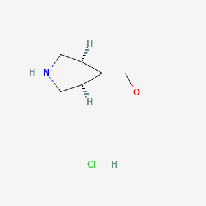 molecular formula C7H14ClNO B1529060 (1R,5S,6r)-6-(Methoxymethyl)-3-azabicyclo[3.1.0]hexane hydrochloride CAS No. 1807901-57-0