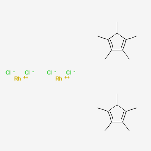 molecular formula C20H32Cl4Rh2 B15300935 Bis(lambda2-rhodium(2+) ion) bis(1,2,3,4,5-pentamethylcyclopenta-1,3-diene) tetrachloride 