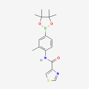 molecular formula C17H21BN2O3S B1531321 Thiazole-4-carboxylic acid [2-methyl-4-(4,4,5,5-tetramethyl-[1,3,2]dioxaborolan-2-yl)-phenyl]-amide CAS No. 1596338-75-8