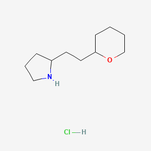 molecular formula C11H22ClNO B1531334 2-[2-(Oxan-2-yl)ethyl]pyrrolidine hydrochloride CAS No. 2098019-04-4