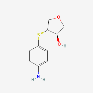 molecular formula C10H13NO2S B1531786 (3R,4R)-4-[(4-aminophenyl)sulfanyl]oxolan-3-ol CAS No. 2166030-22-2