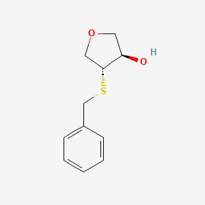 molecular formula C11H14O2S B1531870 (3R,4R)-4-(benzylsulfanyl)oxolan-3-ol CAS No. 2165355-92-8