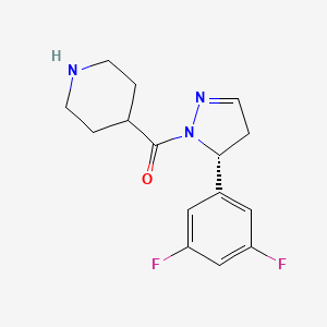 molecular formula C15H17F2N3O B15360970 (R)-(5-(3,5-difluorophenyl)-4,5-dihydro-1H-pyrazol-1-yl)(piperidin-4-yl)methanone 