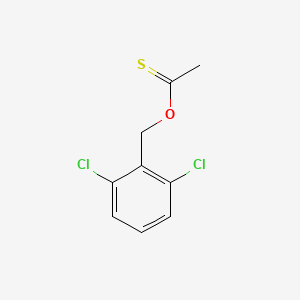 molecular formula C9H8Cl2OS B15371857 O-[(2,6-dichlorophenyl)methyl] ethanethioate 