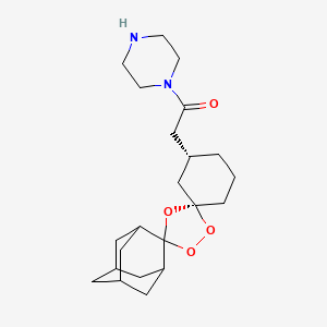 molecular formula C22H34N2O4 B15385052 2-((1R,3R,3''R,5R,5'R,7R)-Dispiro[adamantane-2,3'-[1,2,4]trioxolane-5',1''-cyclohexan]-3''-YL)-1-(piperazin-1-YL)ethan-1-one 