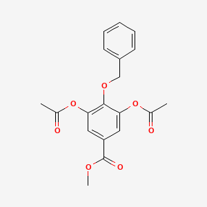 molecular formula C19H18O7 B15388615 Benzoic acid, 3,5-bis(acetyloxy)-4-(phenylmethoxy)-, methyl ester CAS No. 102019-30-7