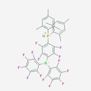 B156997 Hydrogen[4-[bis(2,4,6-trimethylphenyl)phosphino]-2,3,5,6-tetrafluorophenyl]hydrobis(2,3,4,5,6-pentaf CAS No. 918824-12-1