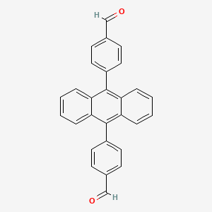 molecular formula C28H18O2 B1589121 9,10-Bis(4-formylphenyl)anthracene CAS No. 324750-99-4