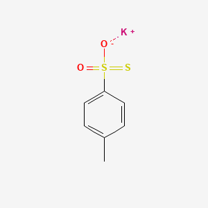 molecular formula C7H7KO2S2 B1592589 苯磺硫酸钾，4-甲基 CAS No. 28519-50-8