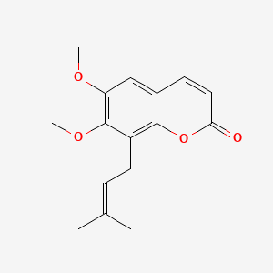 molecular formula C16H18O4 B1594384 2H-1-苯并吡喃-2-酮，6,7-二甲氧基-8-(3-甲基-2-丁烯基)- CAS No. 72916-61-1