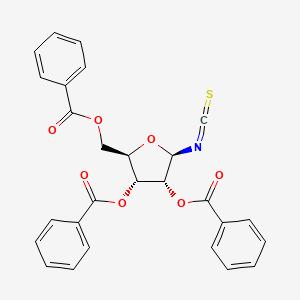 molecular formula C27H21NO7S B1611589 [(2R,3R,4R,5R)-3,4-Dibenzoyloxy-5-isothiocyanatooxolan-2-yl]methyl benzoate CAS No. 58214-53-2