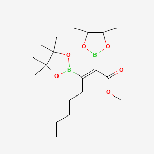molecular formula C21H38B2O6 B1611918 Methyl (2Z)-2,3-bis(4,4,5,5-tetramethyl-1,3,2-dioxaborolan-2-yl)oct-2-enoate CAS No. 312693-51-9