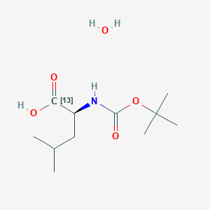 molecular formula C11H23NO5 B1626925 (2S)-4-甲基-2-[(2-甲基丙烷-2-基)氧羰基氨基](113C)戊酸；水合物 CAS No. 201740-80-9