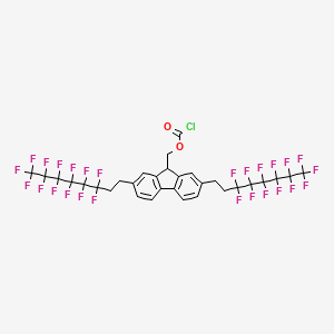 [2,7-Bis(3,3,4,4,5,5,6,6,7,7,8,8,8-tridecafluorooctyl)-9H-fluoren-9-yl]methyl carbonochloridate