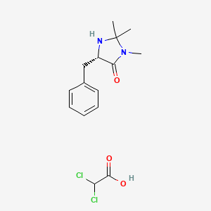 molecular formula C15H20Cl2N2O3 B1627111 (5S)-(-)-2,2,3-Trimethyl-5-benzyl-4-imidazolidinone dichloroacetic acid CAS No. 345358-20-5