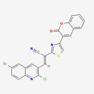 (E)-3-(6-bromo-2-chloroquinolin-3-yl)-2-[4-(2-oxochromen-3-yl)-1,3-thiazol-2-yl]prop-2-enenitrile