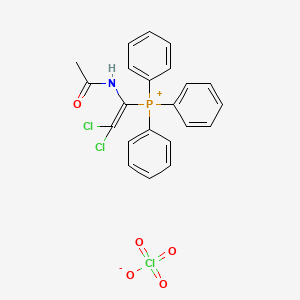 (1-Acetamido-2,2-dichloroethenyl)(triphenyl)phosphanium perchlorate